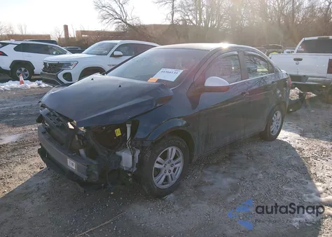 2015 Chevrolet Sonic Lt Auto z USA, uszkodzony, nr VIN 1G1JC5SB9F4181956